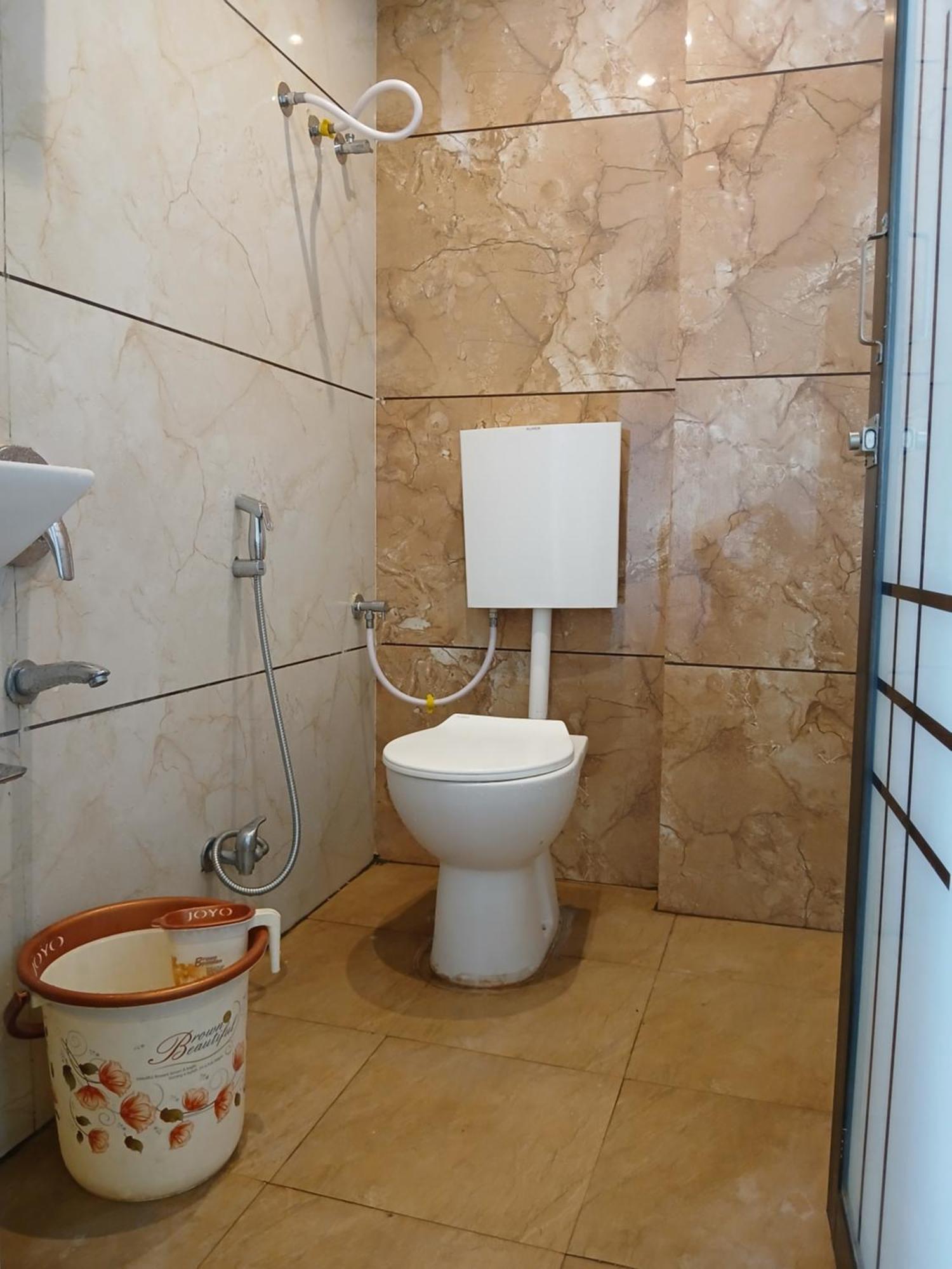 אויאיין Hotel Jyoti Shree מראה חיצוני תמונה
